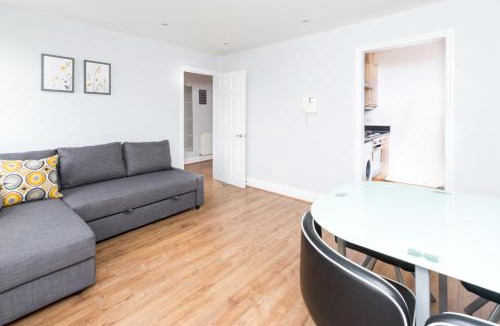 Belsize Park Apartment | Camden Apartment E/Apartment