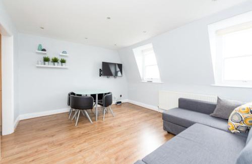 Belsize Park Apartment | Camden Apartment E/Apartment