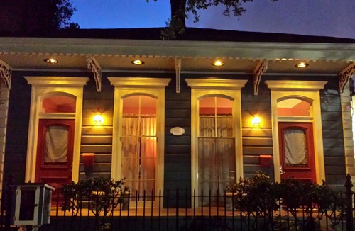 Faubourg Delassize Apartment | Camelback Guest House