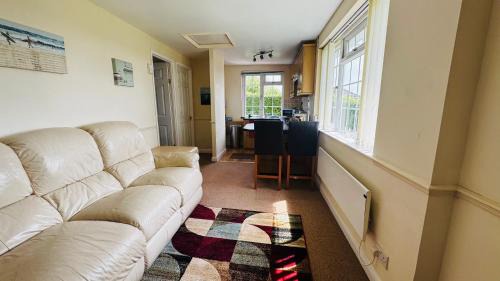 Praa Sands Ski Chalet | Camellia Chalet