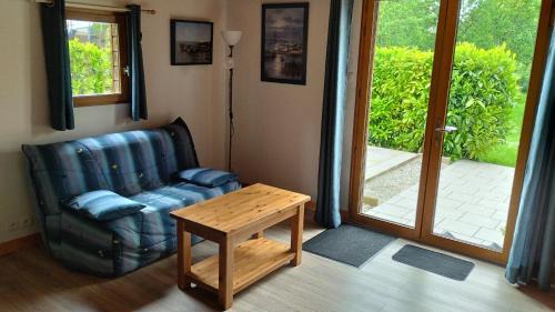 Cherbonnieres House | Camellia