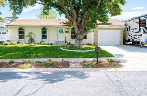 West Jordan House | Camelot Cottage - Private Home