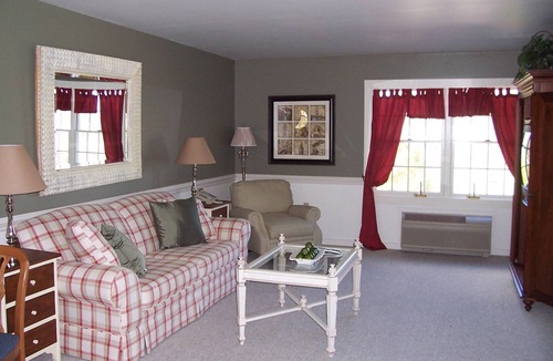 Clarks Summit Bed & Breakfast | Camelot Restaurant & Inn