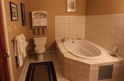 Clarks Summit Bed & Breakfast | Camelot Restaurant & Inn