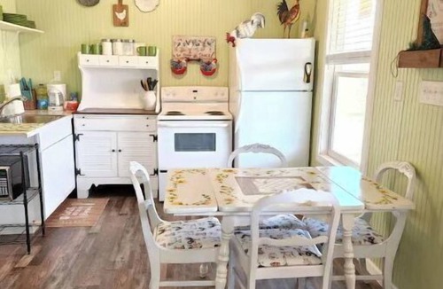Big Sandy House | Camels, Green Cabin and more at Kaleidoscope Ranch
