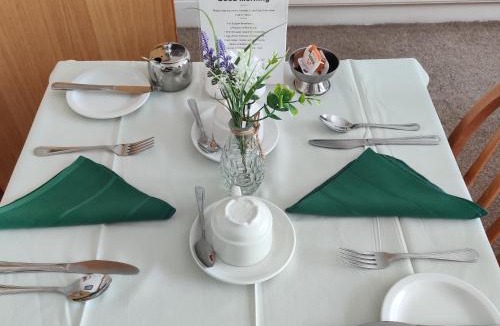 Flamborough Bed & Breakfast | Cameron court B&B