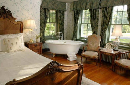 Mount Joy Bed & Breakfast | Cameron Estate Inn & Restaurant