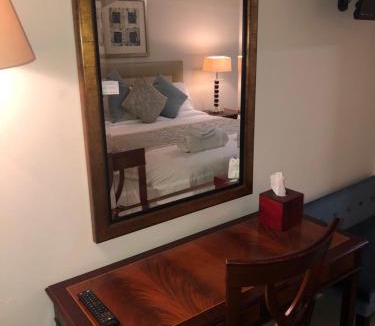 Woodfalls Bed & Breakfast | Cameron House