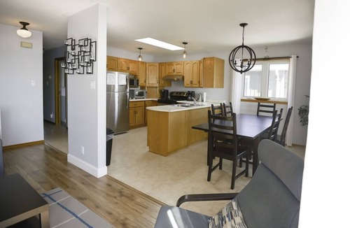 Isaacs Glen Cottage | Cameron Lake Waterfront Cottage | Kawartha Lakes