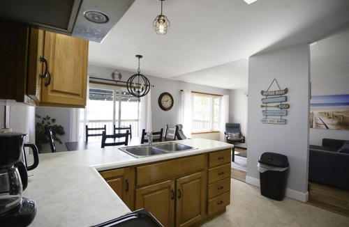 Isaacs Glen Cottage | Cameron Lake Waterfront Cottage | Kawartha Lakes