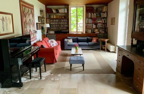 Clermont House | Camiade