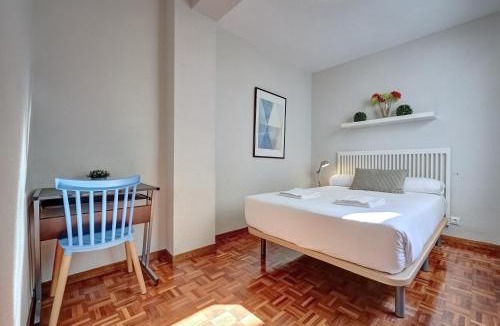 Echavacoiz Apartment | Camino Pamplona 5 by Clabao