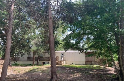 Homosassa House | Camp 1 w/Canal Boat Dock Included