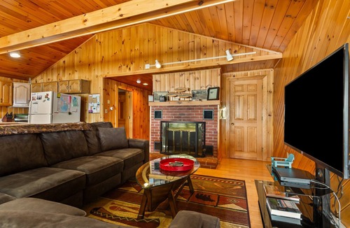 Andover House | Camp 16 - on Cupsuptic Lake!