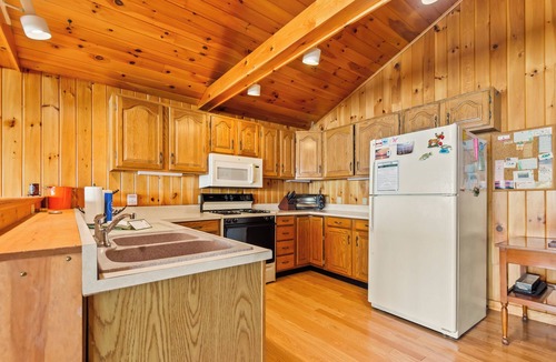 Andover House | Camp 16 - on Cupsuptic Lake!