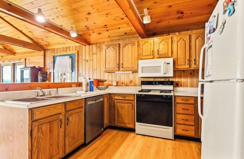 Andover House | Camp 16 - on Cupsuptic Lake!