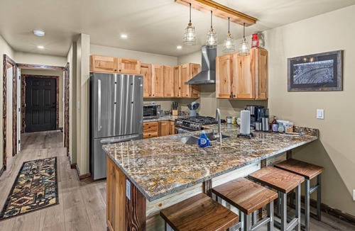 Paradise Estates Cottage | Camp 303