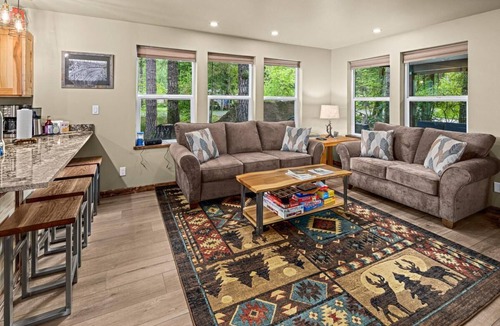 Paradise Estates Cottage | Camp 303