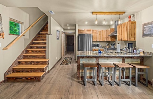 Paradise Estates Cottage | Camp 303