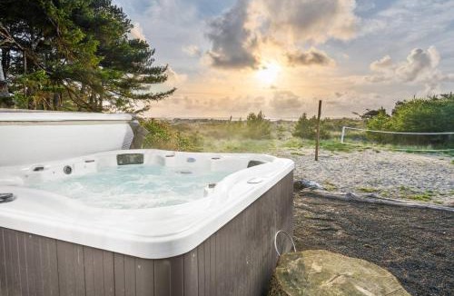 Rockaway Beach House | Camp 33