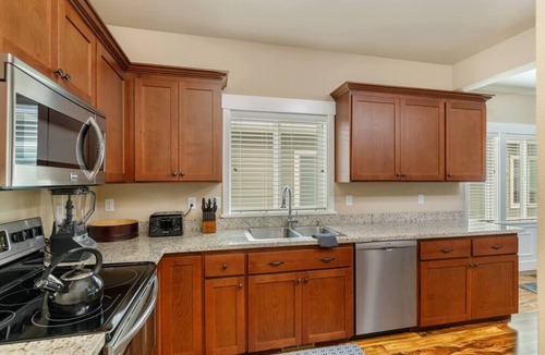 Enumclaw House | Camp Claw. Home for all your PNW adventures!