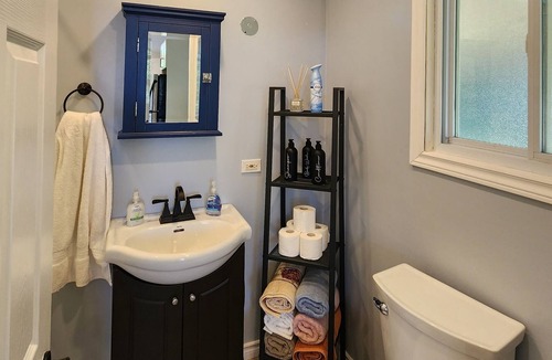 West Arm Cottage | Camp David - Beautiful cottage on the lake