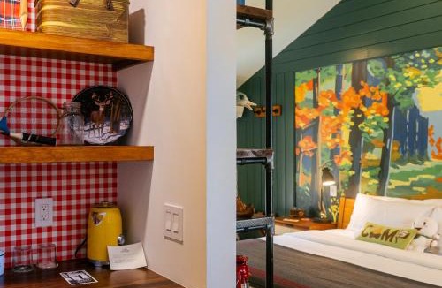 Lincolnville Hotel | Camp DeForest