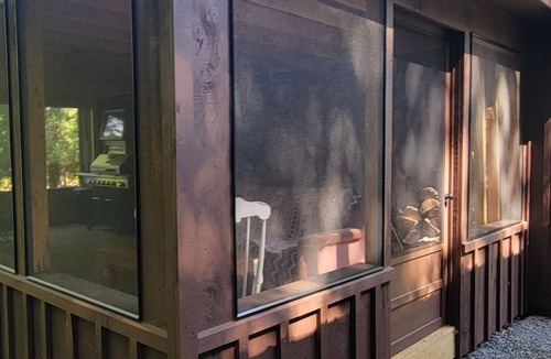 Lowville Cabin | Camp Dennis - Cozy Cabin