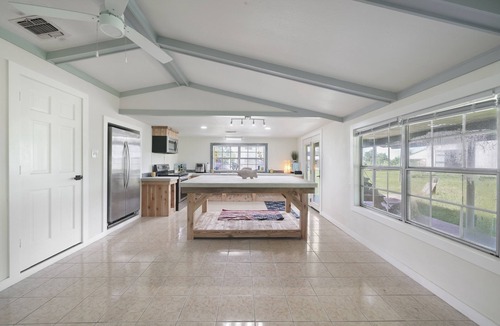 Theriot House | Camp Dularge DeLight Sleeps 8 Dulac & Houma by Falgout Marina