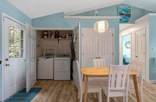 Macon House | Camp Holiday| Waterfront | Pet Friendly