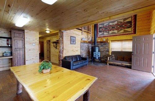 Monticello House | Camp Jackson 11 BR Resort