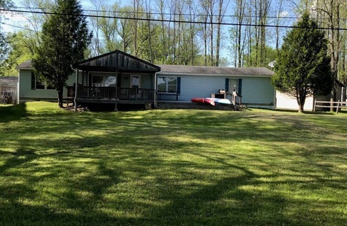 Town of Exeter Cottage | "Camp Moonshine" Cooperstown Lakefront Cottage