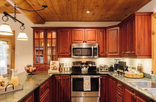 Lac Superieur Village Ski Chalet | Camp Nord Tremblant- Jacuzzi/ 2 min Ski