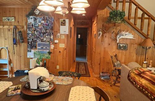 Greenville Junction House | Camp Quityerbellyachin