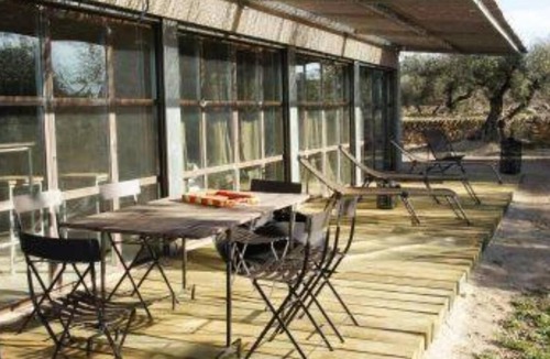 Tortosa House | Camp Redo: Contemporary Finca surrounded by olive trees