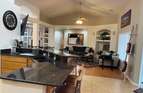 Pahrump House | Camp Redrock