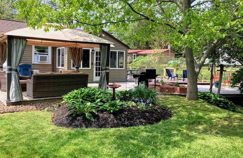 Sandy Creek House | Camp Serenity - Quaint Cottage on Sandy Pond Inlet