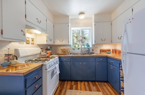 Kings Beach House | Camp STAR-Lite: Walk to Beach! Free Kayak- Pets Ok