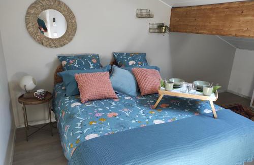 Panossas House | Campagne et Jacuzzi . c'est cosy le Bumble Bee !