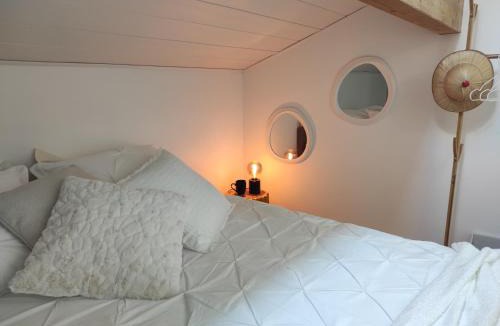 Panossas House | Campagne et Jacuzzi . c'est cosy le Bumble Bee !