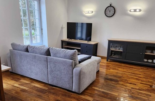 Chalou-Moulineux Apartment | Campaign app