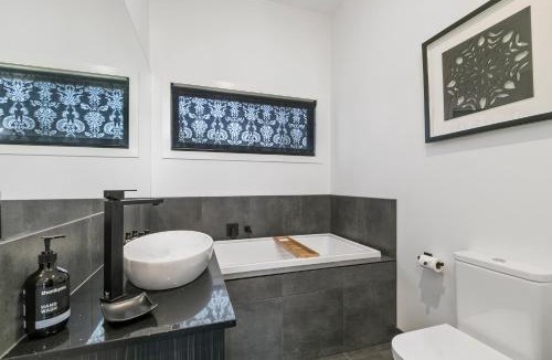 Meeniyan Resort | Campania Non Spa Suite