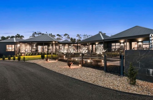 Meeniyan Apartment | Campania Spa Suite 1