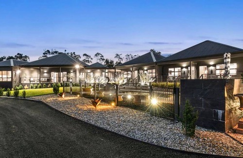 Meeniyan Apartment | Campania Spa Suite 2