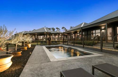 Meeniyan Hotel | Campania Spa Suite 3