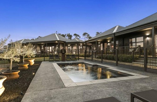 Meeniyan Apartment | Campania Spa Suite 3