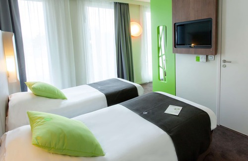 Saint-Jacques-de-la-Lande Hotel | Campanile Rennes Sud - Saint Jacques