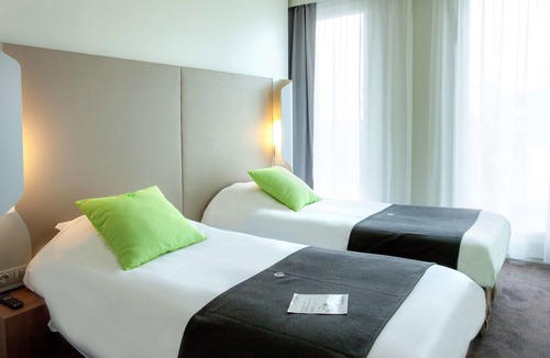 Saint-Jacques-de-la-Lande Hotel | Campanile Rennes Sud - Saint Jacques