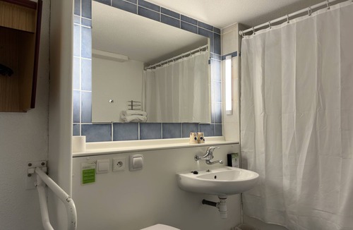 Calais Hotel | Campanile Calais