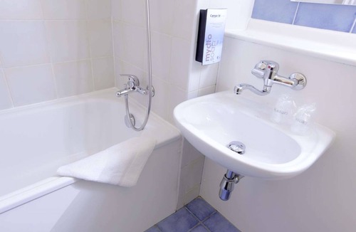 Pentwyn Hotel | Campanile Cardiff